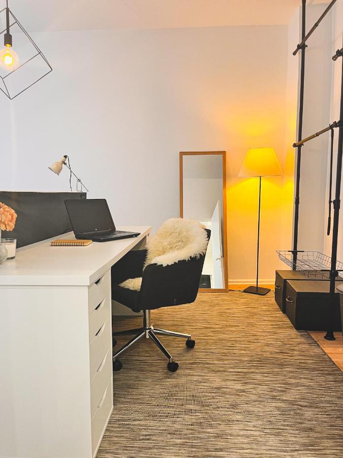 ברלין 01 Bedroom In Mitte-Up To 5 People-Private Free Parking מראה חיצוני תמונה
